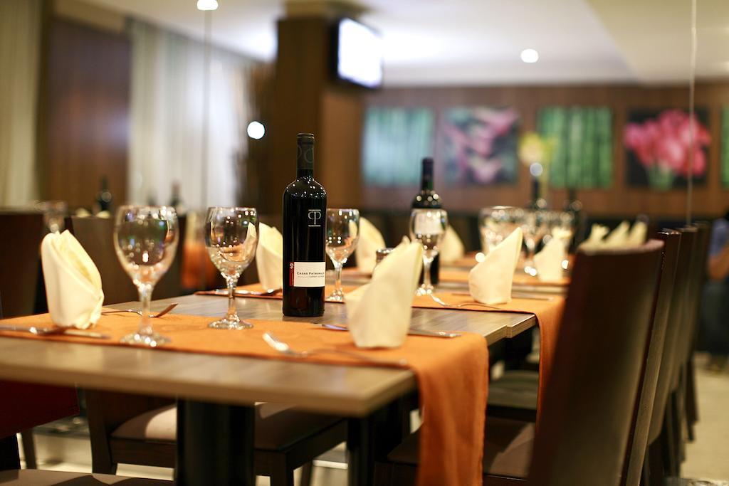 Wyndham Garden Panama City Restaurang bild